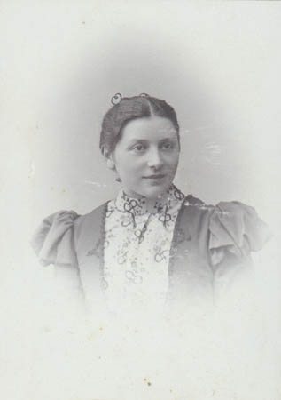 unbekannte Frau